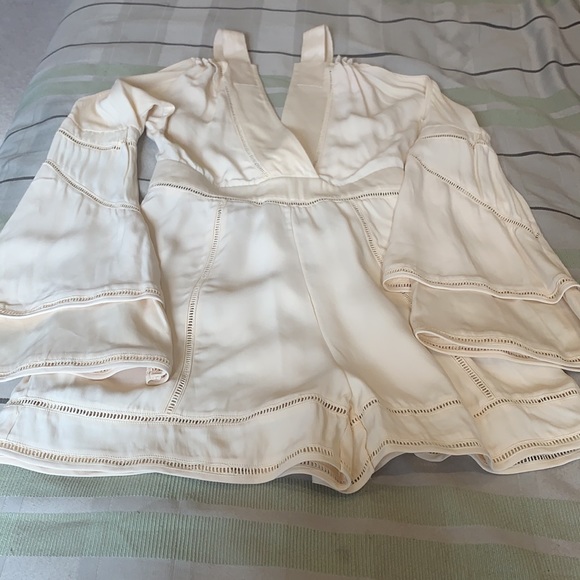 Finders Keepers Unravel Playsuit SZ M - Picture 5 of 5